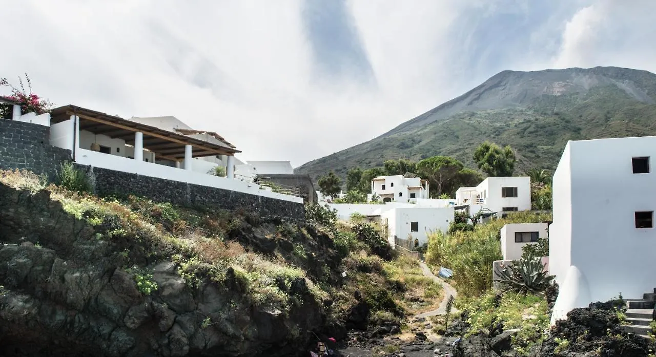 Casa Due Lune Stromboli 0*,
